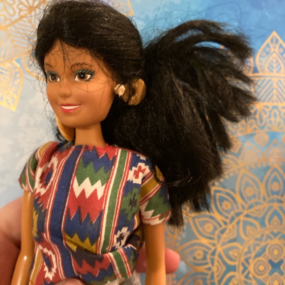 B1G2 - Vintage Fashion Doll - Buy 1, Get 2 FREE - Picture 2 of 6